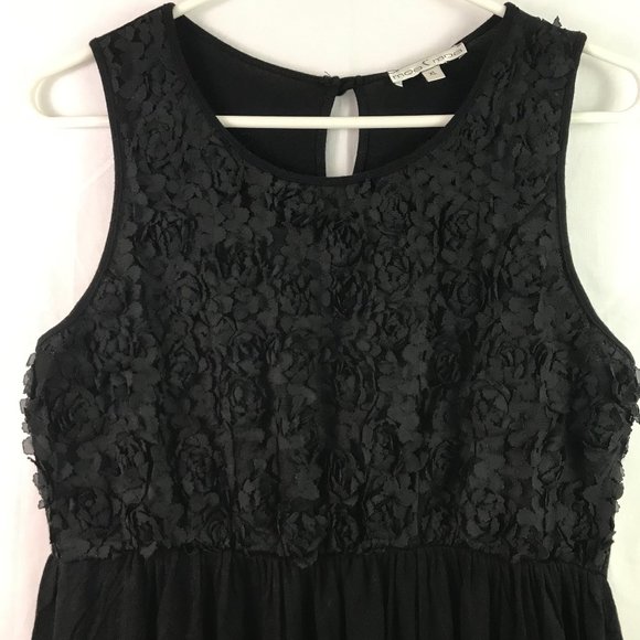 MoaMoa Black 3D Floral Fit Flare Top - Picture 2 of 7